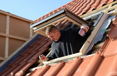 Pose de fenêtres de toit Velux à Béhuard